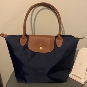 Longchamp purse